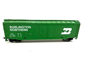 BURLINGTON NORTHERN #100024 BOX CAR X2f COUPLERS - Picture 1 of 4