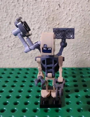 LEGO Star Wars EV-A4-D Droid with Sticker Minifigure sw0216 sw0216s 8095 Only - Image 1 of 3