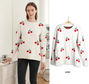 Suéter de salón ComfyLuxe con patrón de cereza - Imagen 1 de 10