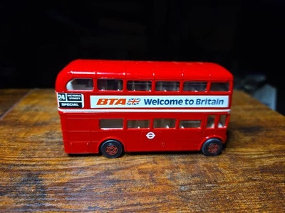 Corgi London Transport Routemaster Double Decker Bus BTA Welcome to Britain 1:64 - Image 1 of 4