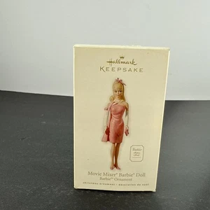 Hallmark "Movie Mixer" modello moda Barbie ornamento 2010 # 57 - NUOVO - LEGGI - Foto 1 di 9
