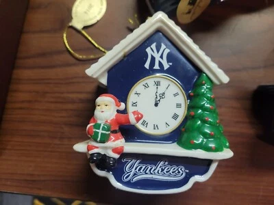 2014 Clock New York Yankees Danbury mint ornament - Image 1 of 2