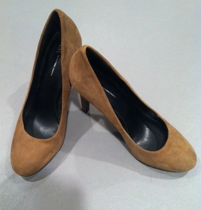 Zapatos de salón INC International Concepts 7 de gamuza topo Foto 1 de 4