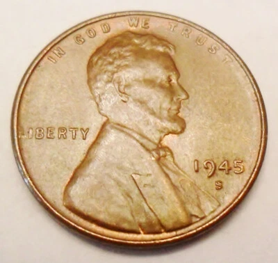 1945 S Lincoln Wheat Cent / Penny  AVE CIRCULATED  **FREE SHIPPING** - Image 1 of 2
