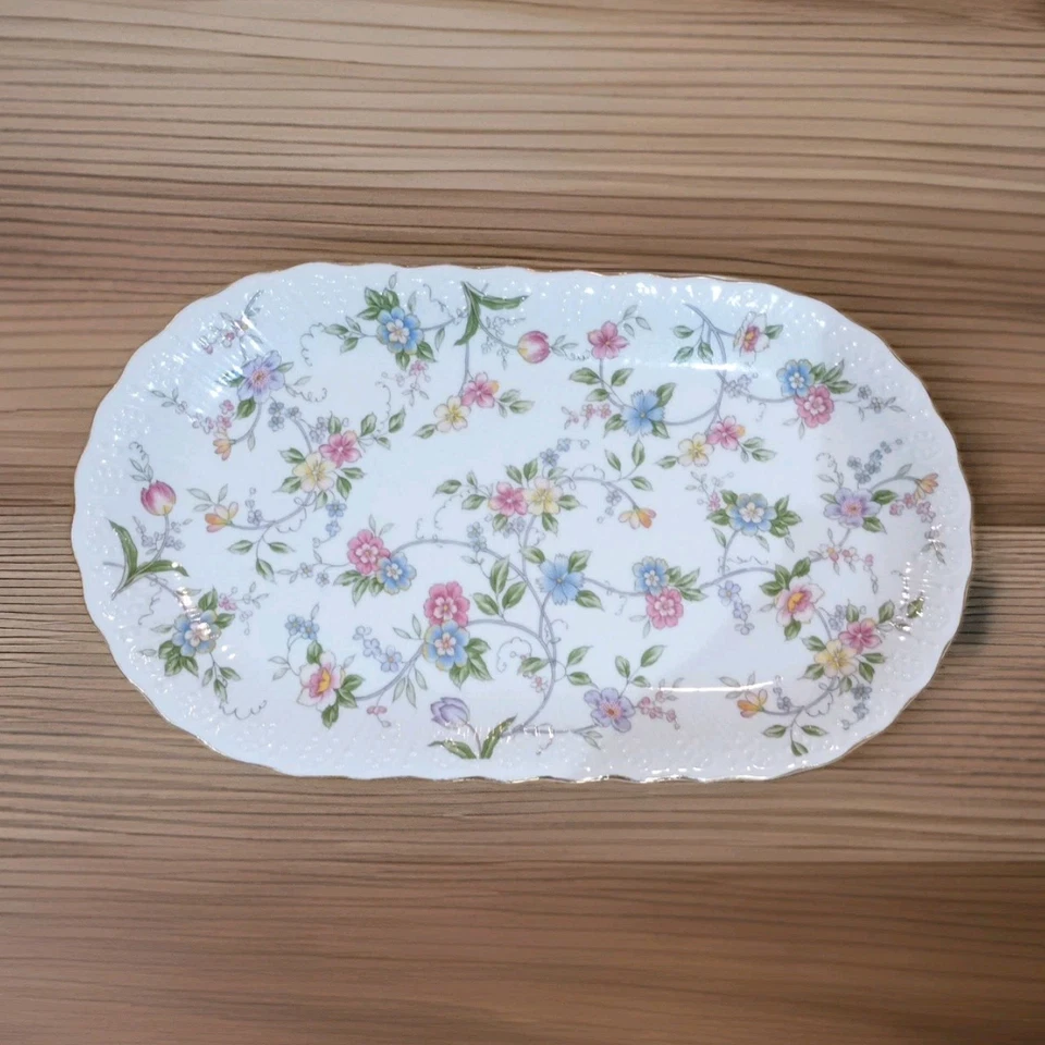 Corona Fine China Oblonga Floral Repl. Bandeja para servir sándwiches 12x7" de colección Foto 1 de 4