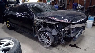 Passenger Front Spindle/Knuckle Fits 12-18 AUDI A6 1244717 - Image 1 of 4