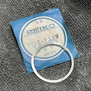 NOS GENUINE CHAPTER DIAL RING SEIKO 7017-8000 CHRONOGRAPH FLYBACK SPEED-TIMER - Picture 1 of 2