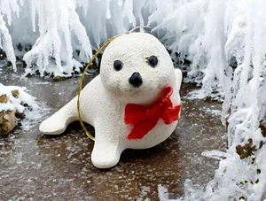Vintage White Seal Cub Christmas Tree Ornament White with Red Bow - Picture 1 of 7