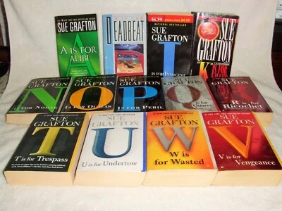 Lot Of 13 Sue Grafton Kinsey Millhone Mysteries ADIKNOPQRTUVW ~ Mystery Suspense Foto 1 de 4