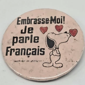 RARE Vintage Peanuts Snoopy Pinback Button White French Kiss Me 2 1/4 inch - Picture 1 of 3
