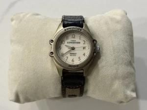 Vintage Women's TIMEX Expedition Indiglo WR 50M Watch- Works GREAT! - Picture 1 of 5