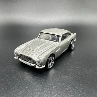 2023 Hot Wheels Fast & Furious Aston Martin 1963 DB5 1:64 Loose - Image 1 of 4