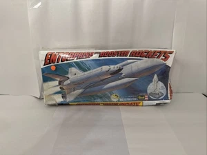 Vintage Revell Enterprise Shuttle mit Booster Raketen Modell #H194 Sealed 1/144 - Bild 1 von 9