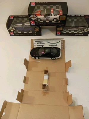 Lote de 400 autos de ritmo Amt Ertl Indianapolis 500 Brickyard (4 autos) Foto 1 de 4