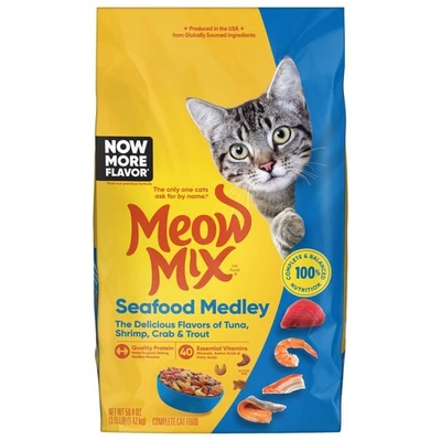 Meow Mix Seafood Medley Dry Cat Food, 3.15 lb. Bag 3.88 x 7.36 x 12.06 in - Image 1 of 4