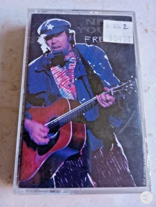 NEW SEALED NEIL YOUNG FREEDOM CASSETTE TAPE - Picture 1 of 2