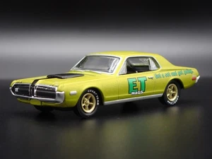 1968 68 Merc Mercury Cougar R-Code Et Mags 1:64 Diorama Scala Modellino Auto - Foto 1 di 7