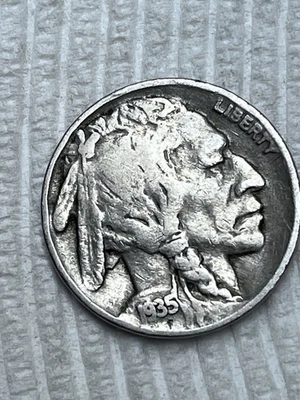 1935 P Buffalo Nickel Brilliant Coin Detailed Full Date - Image 1 of 2