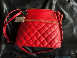 BAG: BNWT ISABELLE RED HANDBAG VEGAN FRIENDLY MULTI COMPARTMENT ZIPPERS - Bild 1 von 9