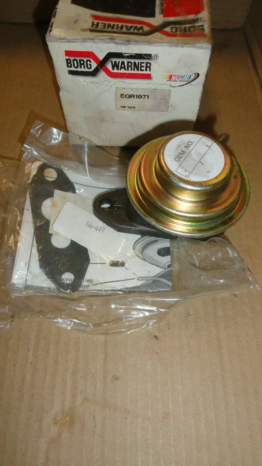 NORS 1984-85 FORD ESCORT MERCURY LYNX EGR VALVE BWD EGR1071 - Image 1 of 4