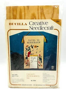 Kit de bordado Bucilla Creative Needlecraft años 70 crewel 3204 notas para recordar - Imagen 1 de 7