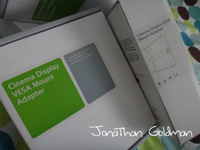 Apple Cinema Display VESA Mount Adapter Bracket NEW RARE 20" 23" 30" M9649G/A - Image 1 of 4