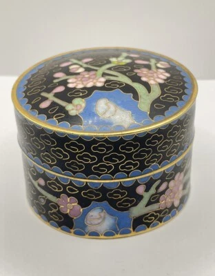 Старинный позолоченный клуазоне покрытый безделушка таблетки коробка черная вишня цветы маленький - Изображение 1 из 4