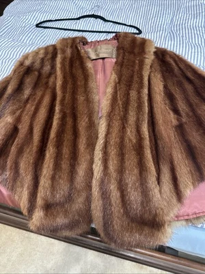 Vintage Mink Fur Cape/Stole, By Lloyd’s Furs Denver Colorado - Image 1 of 4
