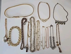 Konvolut 13 moderne & Vintage goldfarbene Mode Halsketten (LP) - Bild 1 von 8