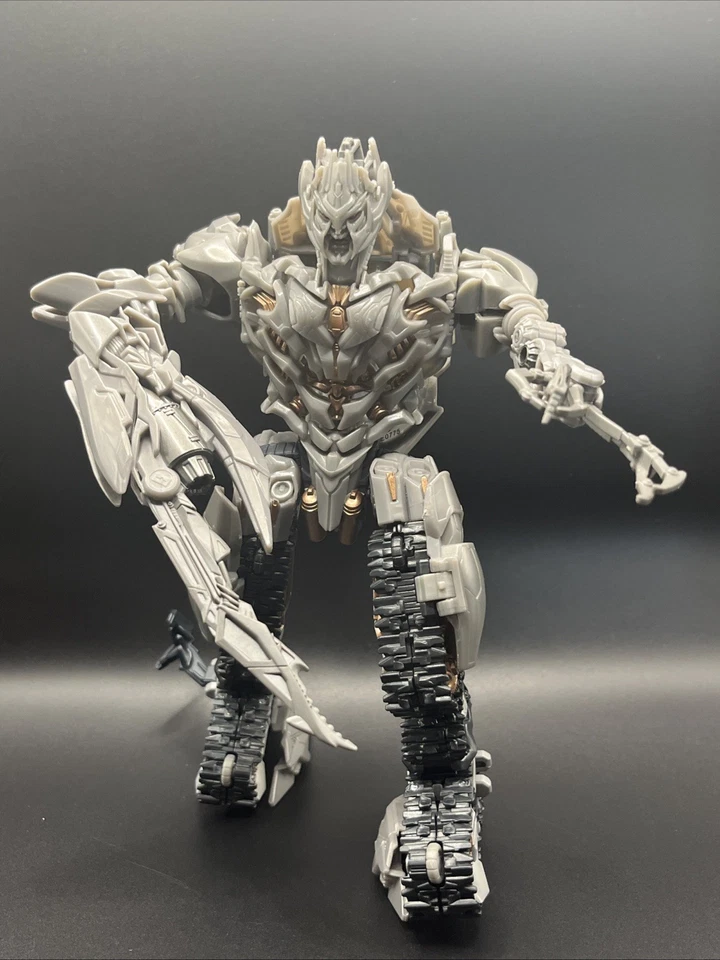 Transformers Studio SeriesMegatron complete SS-13 HasbroROTF Voyager Class - Image 1 of 4