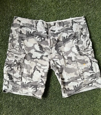 Levi’s Men’s 42W Camo Shorts Vintage 1996 Black Grey and White - Image 1 of 4