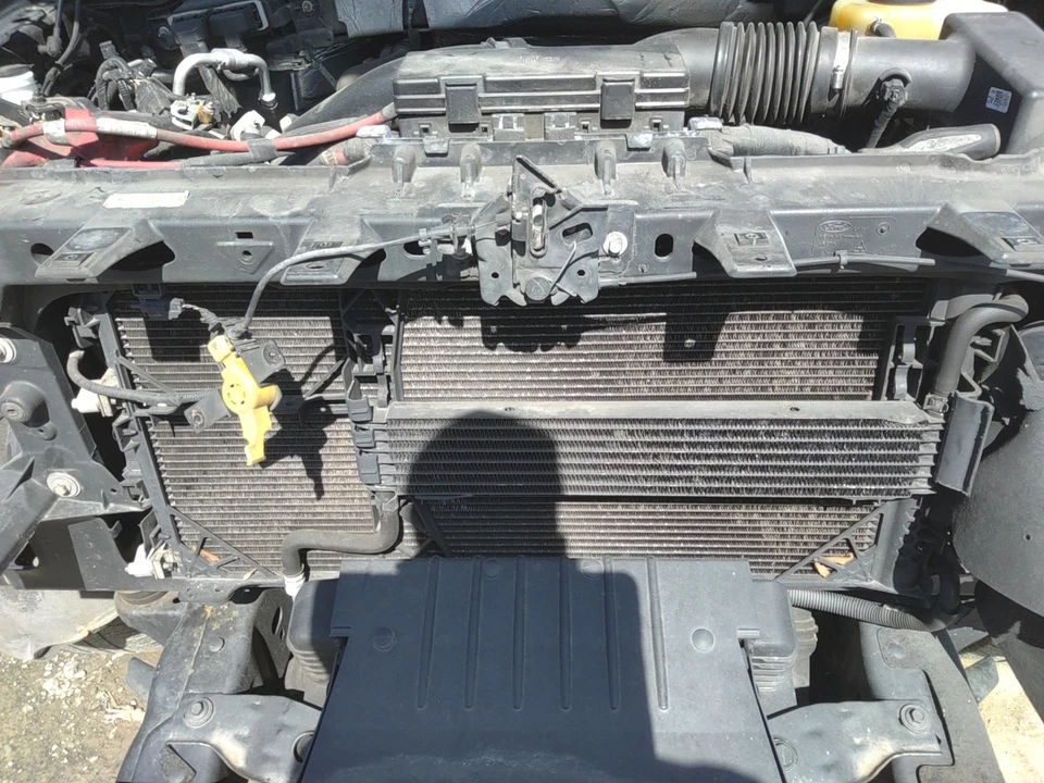 15 LINCOLN NAVIGATOR Radiator Standard Duty Cooling - Imagem 1 de 1