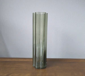 Dansk Designs Olive Green Scalloped Glass Vase Jens Quistgaard Danish Modern IHQ - Picture 1 of 10