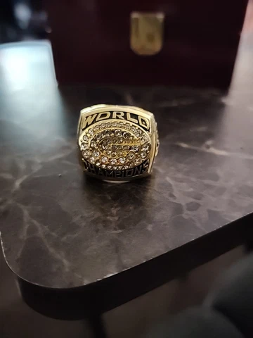 1996 Brett Favre Green Bay Packers High Quality Replica Champ Ring NFL Cover