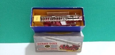 Dinky (no Politoys, Solido, Corgi) pompieri - Immagine 1 di 4