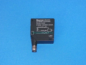 Baumer Electric FSDM 12D9601/S35A Photoelectric Sensor - Picture 1 of 2
