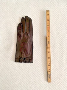Vintage New Never used Leather BLACK Kidskin Gloves Small - Picture 1 of 2