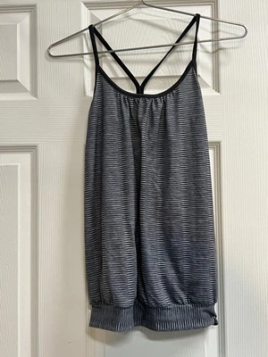 Camiseta sin mangas Prana Andie Racer espalda negra y gris a rayas - talla pequeña - en muy buen estado Foto 1 de 4