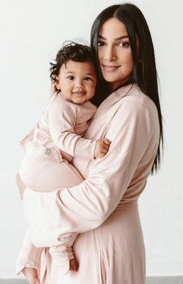 Bata Goumi Mama Bambú Algodón Orgánico Rosa Talla XS/SM Foto 1 de 4