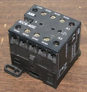 ABB KC6-40E/KC640E Relay 4 Pole 24VDC coil - Picture 1 of 1