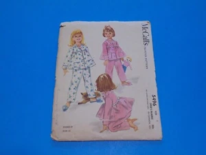 Pijama de dos piezas vintage años 60 McCalls patrón de costura 5496 niñas pequeñas talla 4  - Imagen 1 de 3