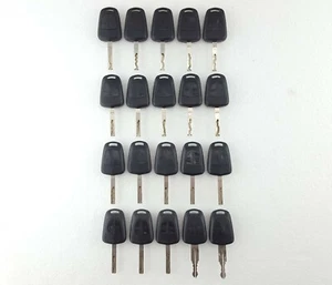 20 x VAUXHALL ASTRA, CORSA, ecc. Lotto Lavoro Portachiavi 2 Pulsanti - Testato #5 - Foto 1 di 2