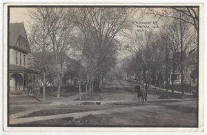 1911 Portage, Wisconsin - ECHTFOTO Straßenszene, Junge zu Pferd, alte Postkarte - Bild 1 von 2