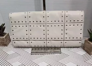 Michael Kors Clutch Handtasche cremeweiß Leder ASTOR Nieten, super Zustand - Bild 1 von 6