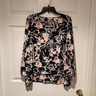 Women's sz M  Juicy Couture Black & Pink Long Sleeved Shirt Blouse - Image 1 of 4