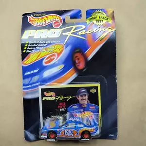 1:64th Scale Kyle Petty Diecast Car By Hotwheels - Picture 1 of 12