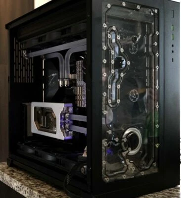 011 Dynamic Front Panel Reservoir Water Distro Water Cooling D5 Pump - Image 1 of 4