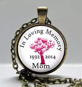 Custom In Memory of Mom Pendant Charm or Keychain Personalized Dates Heart Tree - Picture 1 of 1