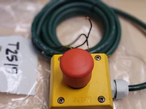 Safety switch EATON M22-PV WITH 12 FEET CABLE 5 WIRE - Picture 1 of 6