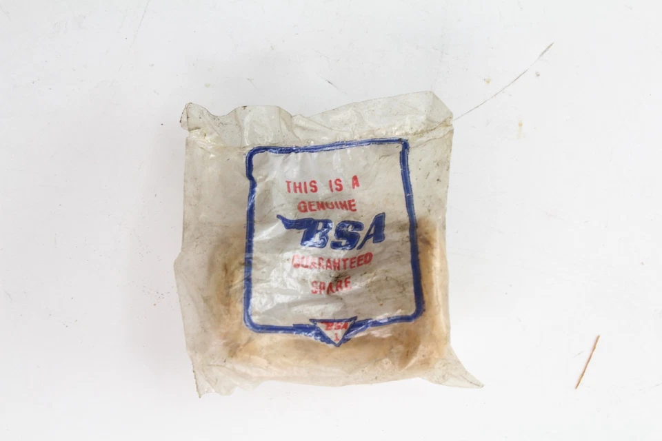 Genuino BSA A10 A7 1962 Big End Shell 67-0244 -.010 Pequeño Diario Hecho en Reino Unido Nuevo de Lote Antiguo Foto 1 de 4